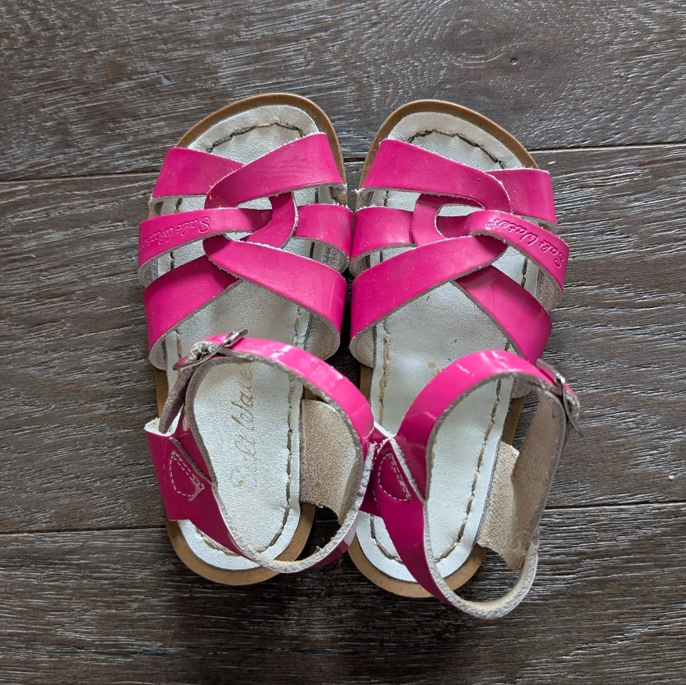 Saltwater Pink Original Strappy Sandals Size 8